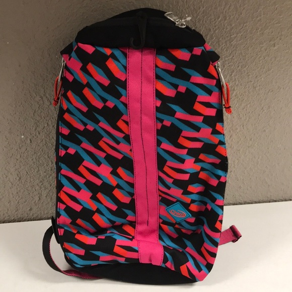 chaco sling pack